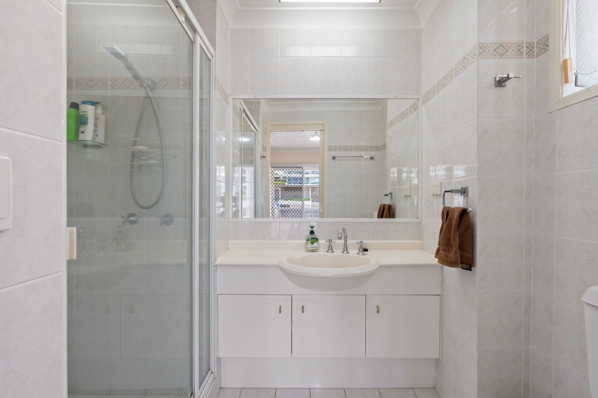 5 / 20 Marine Parade, Coolangatta