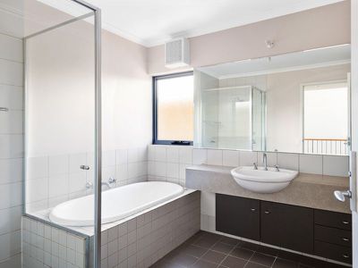 8 / 35 Premier Street, Hannans