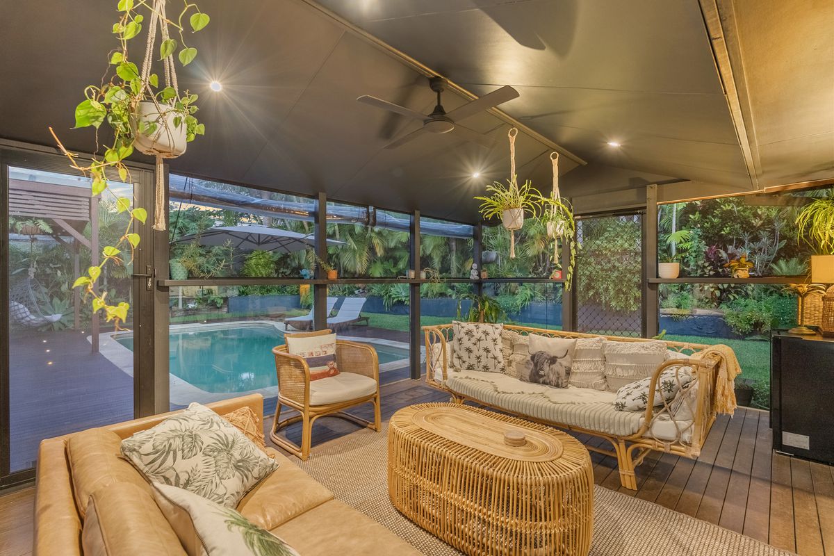 6 Lakeside Way, Lennox Head