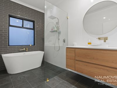 5 Peerless Place, Noranda