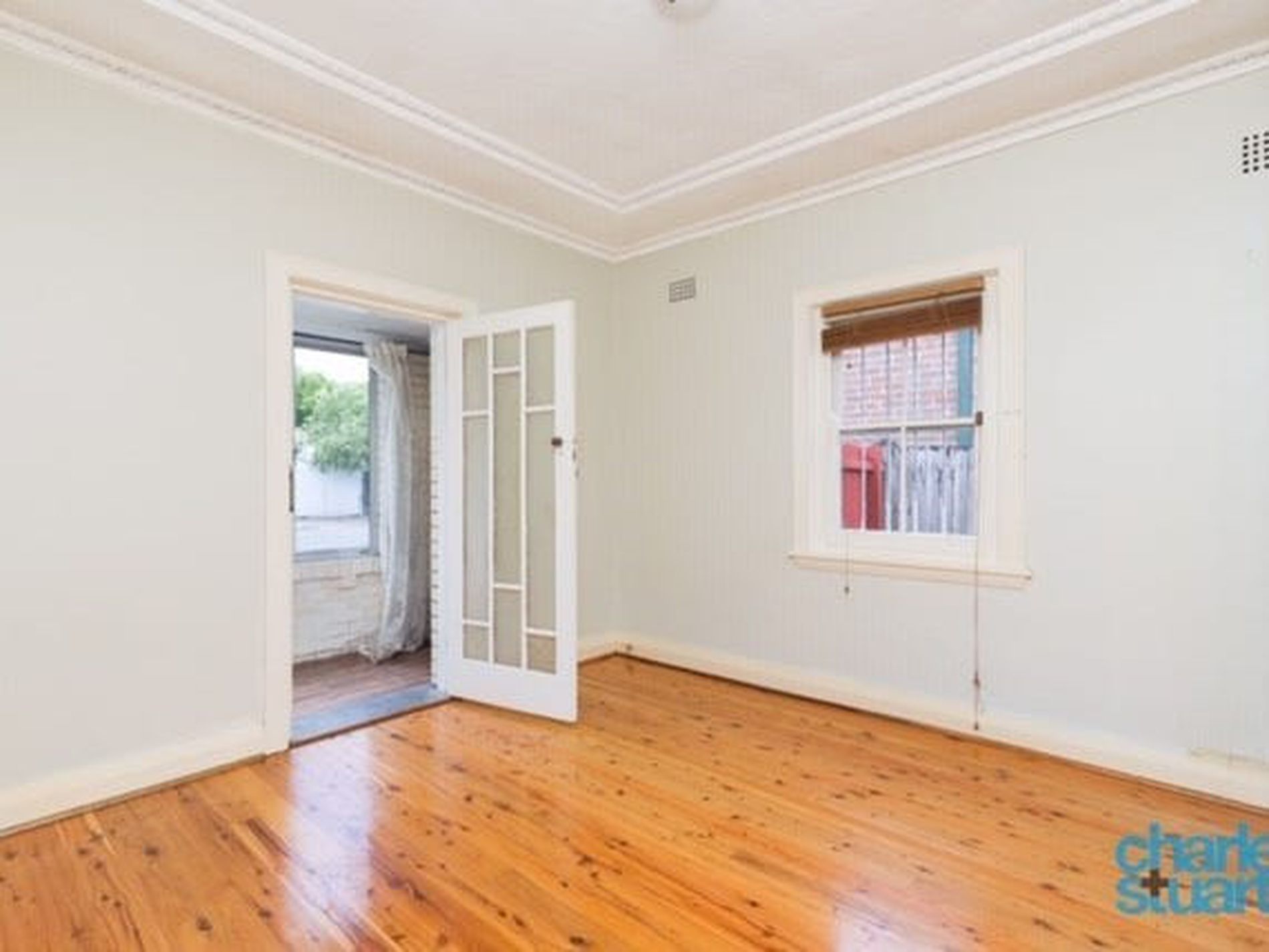 8 Lucy Street, Ashfield