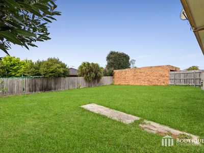 104 Bellbrook Drive, Dandenong North