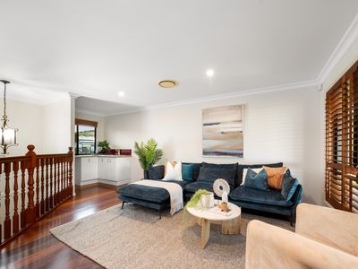 10 Talburpin Esplanade, Redland Bay