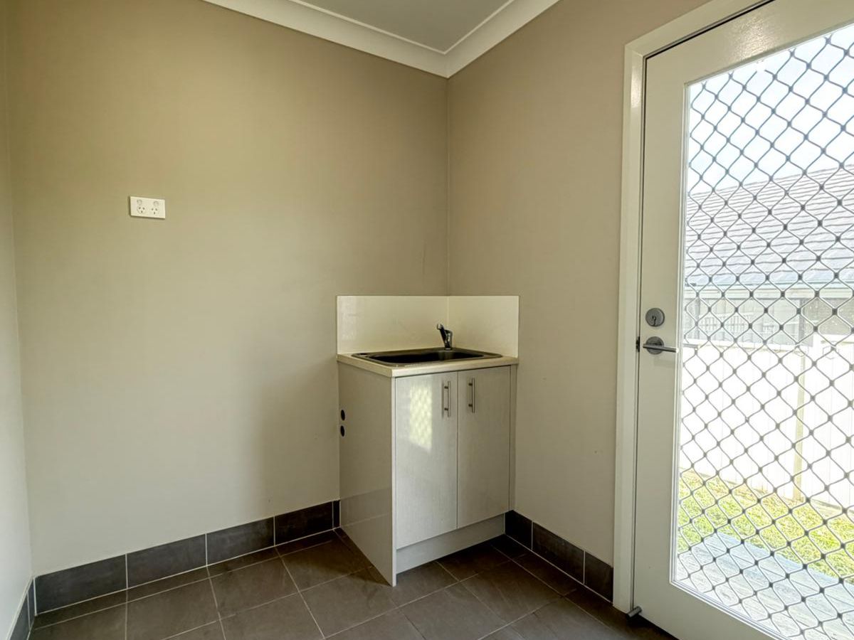 50 Lowndes Drive, Oran Park
