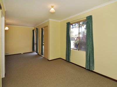 12 Shotover Place, South Kalgoorlie