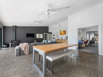 2672 Rosedale Longford Road, Longford