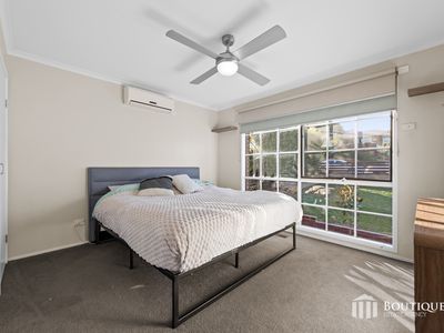 11 Briar Hurst Avenue, Dandenong North