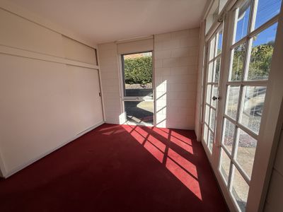 1 / 6 Reid, Merimbula