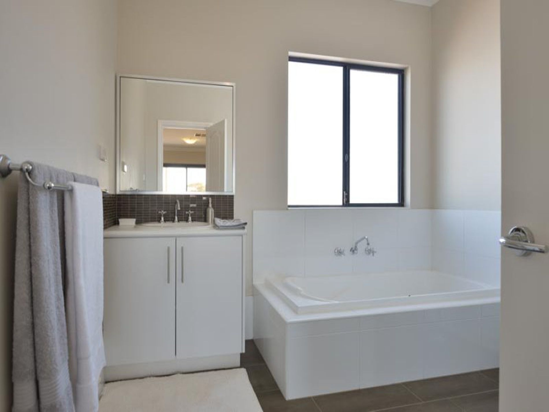 39 Paddington Drive, Hannans