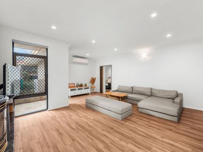 10 Hawk Grove, Willetton