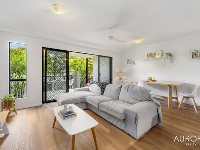 44/11 Kitchener Street, Coorparoo