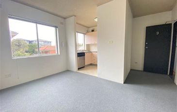 9 / 38 Rainbow Street, Kingsford