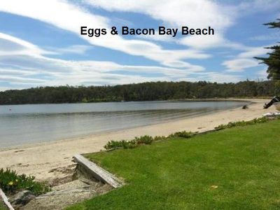 54 Cray Point Parade, Eggs And Bacon Bay