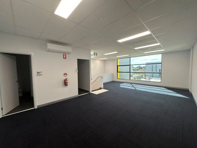 33 Robbins Circuit, Williamstown