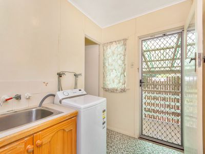 92 Cemetery Road, Eastern Heights