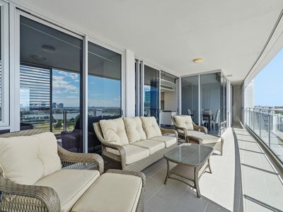 1401 / 30 The Circus, Burswood