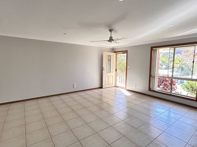 1B Gwen Close, Emerald Beach
