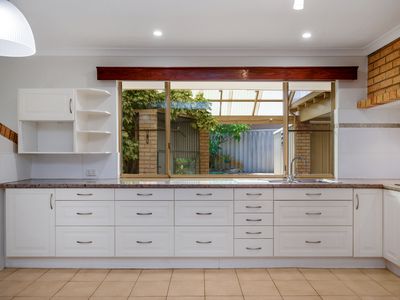 21 Mapstone Gardens, Murdoch