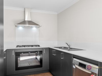 15 Gainford Way, Ridgewood