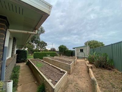 20 K Road, Werribee South