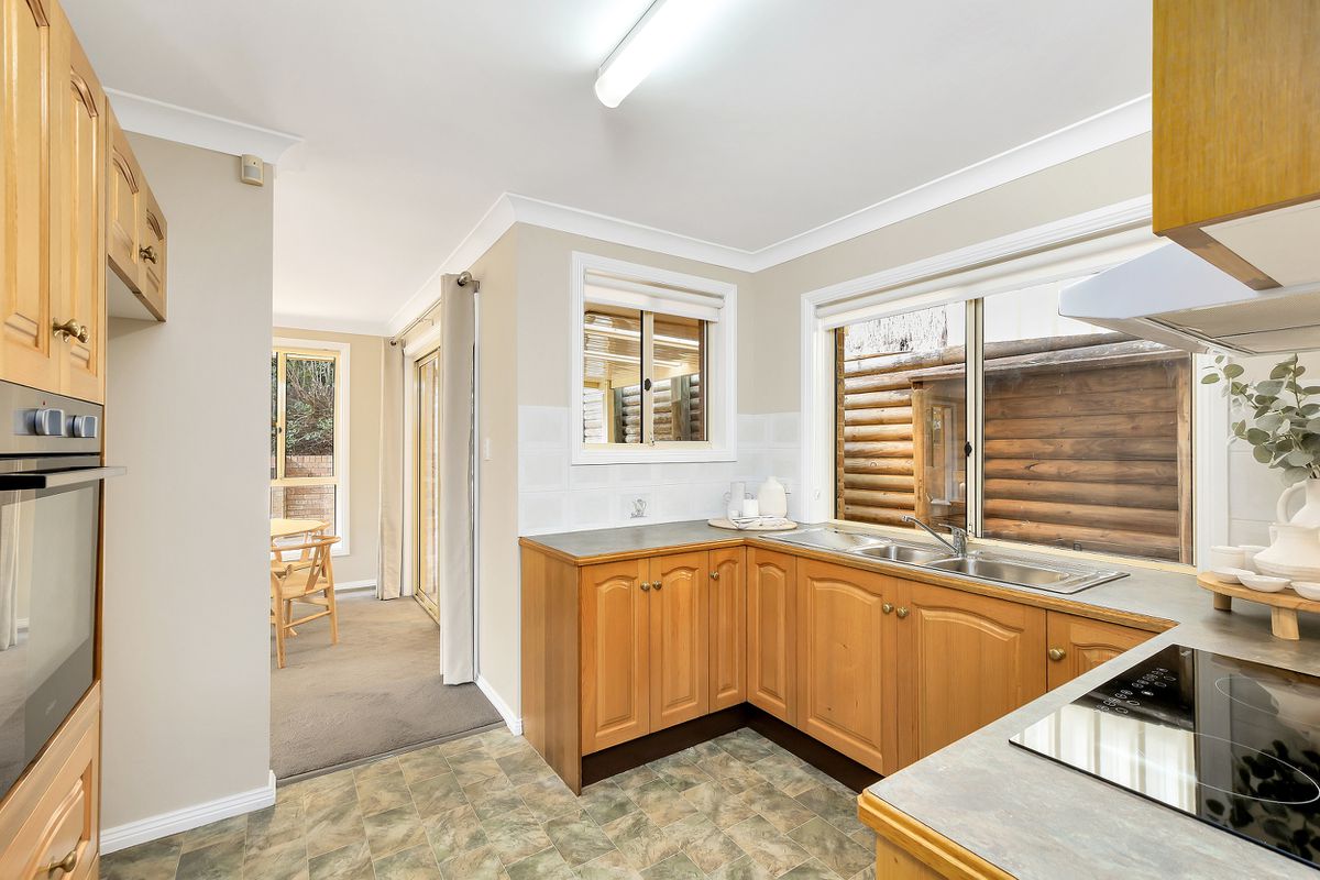 1 / 4 Gavenlock Road , Tuggerah