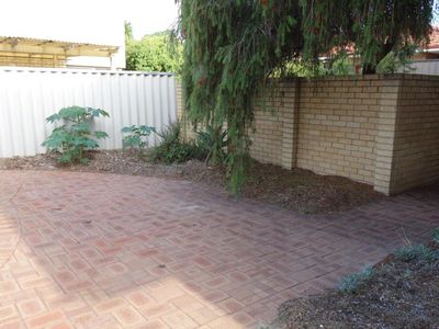 2/197 Albert Street, Osborne Park