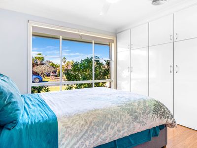 9 Discovery Drive, Forster