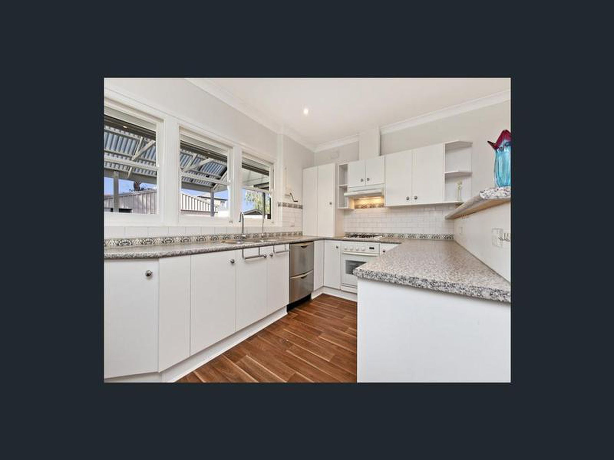 12 Redwood, Rostrevor
