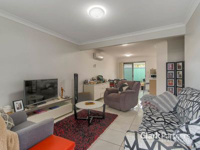 26 / 64 Frenchs Road, Petrie