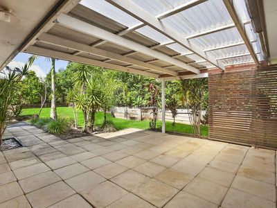 10 Flame Tree Drive, Tewantin