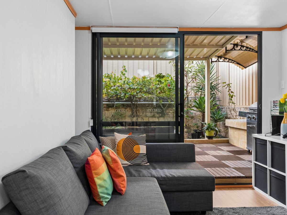 89 Cheltenham Loop, Bertram