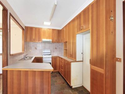 18 David Avenue, Oak Flats