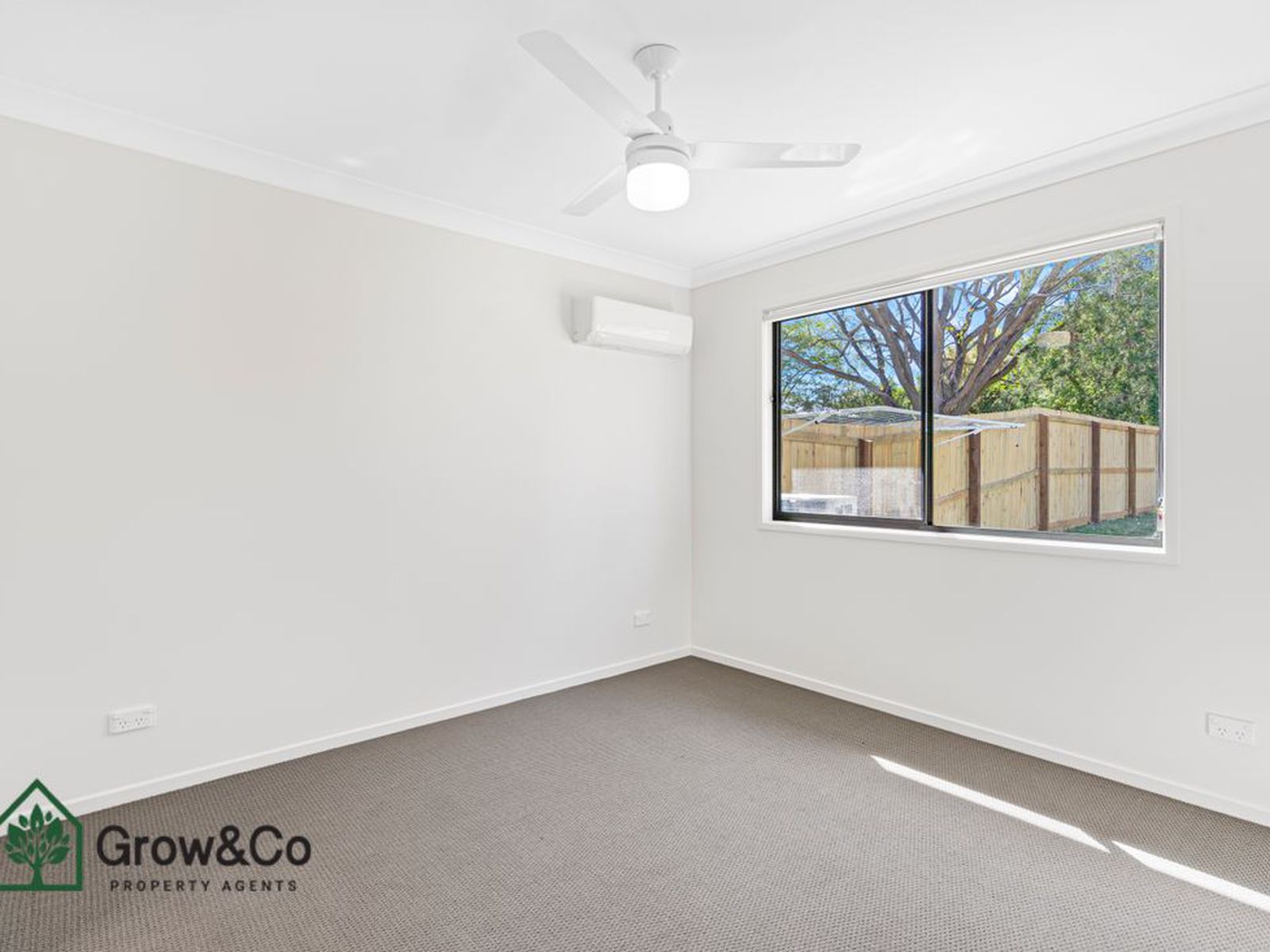 Investor or Two families! under $1.15 m Dual Home 