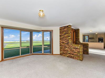 21 Beach Road, Beachport