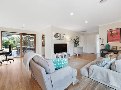 7 Banbury Court, Somerville