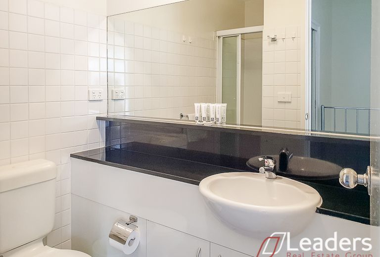 912 / 488 SWANSTON STREET, Carlton