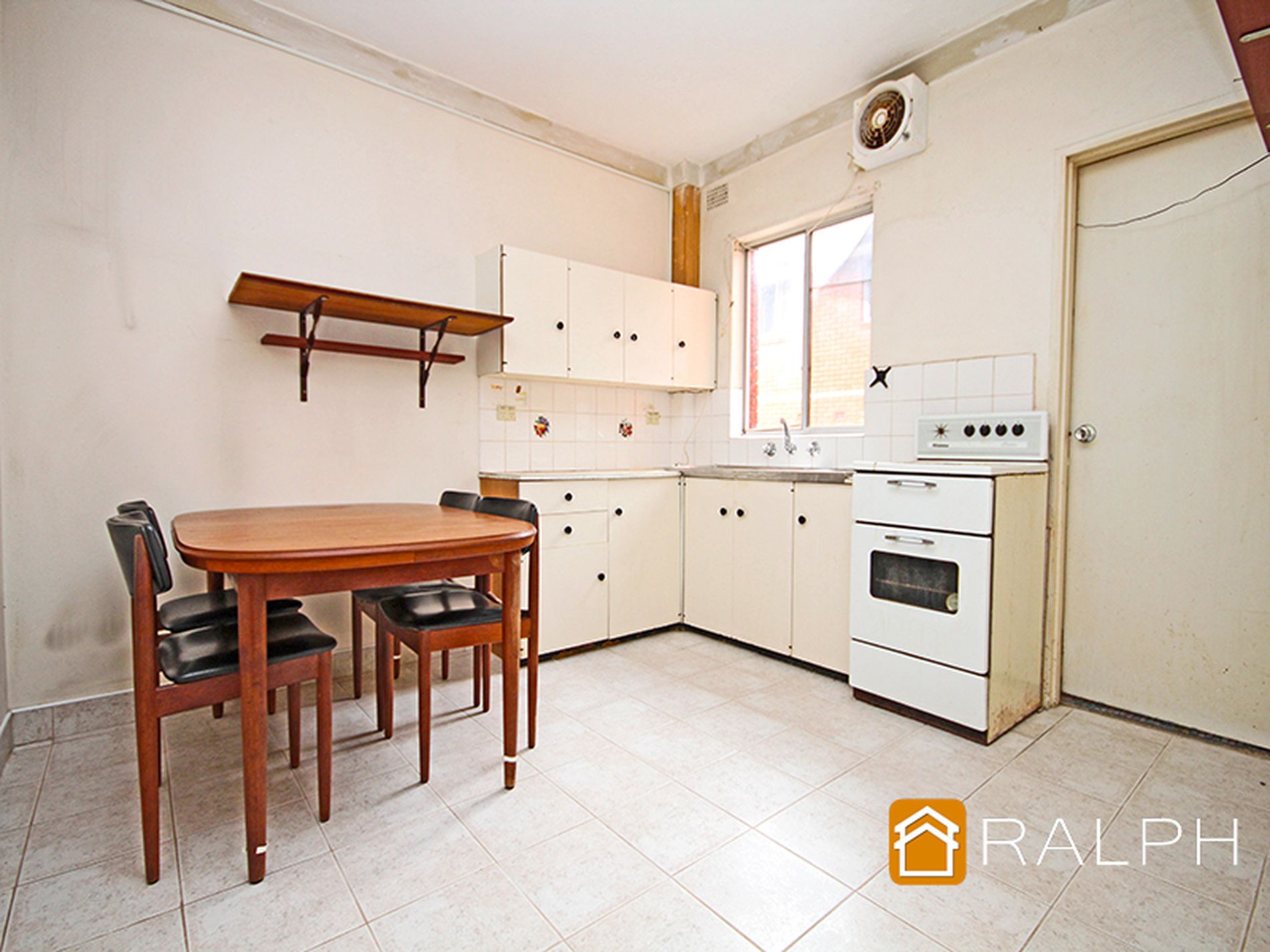 6 / 5 Fairmount Street, Lakemba