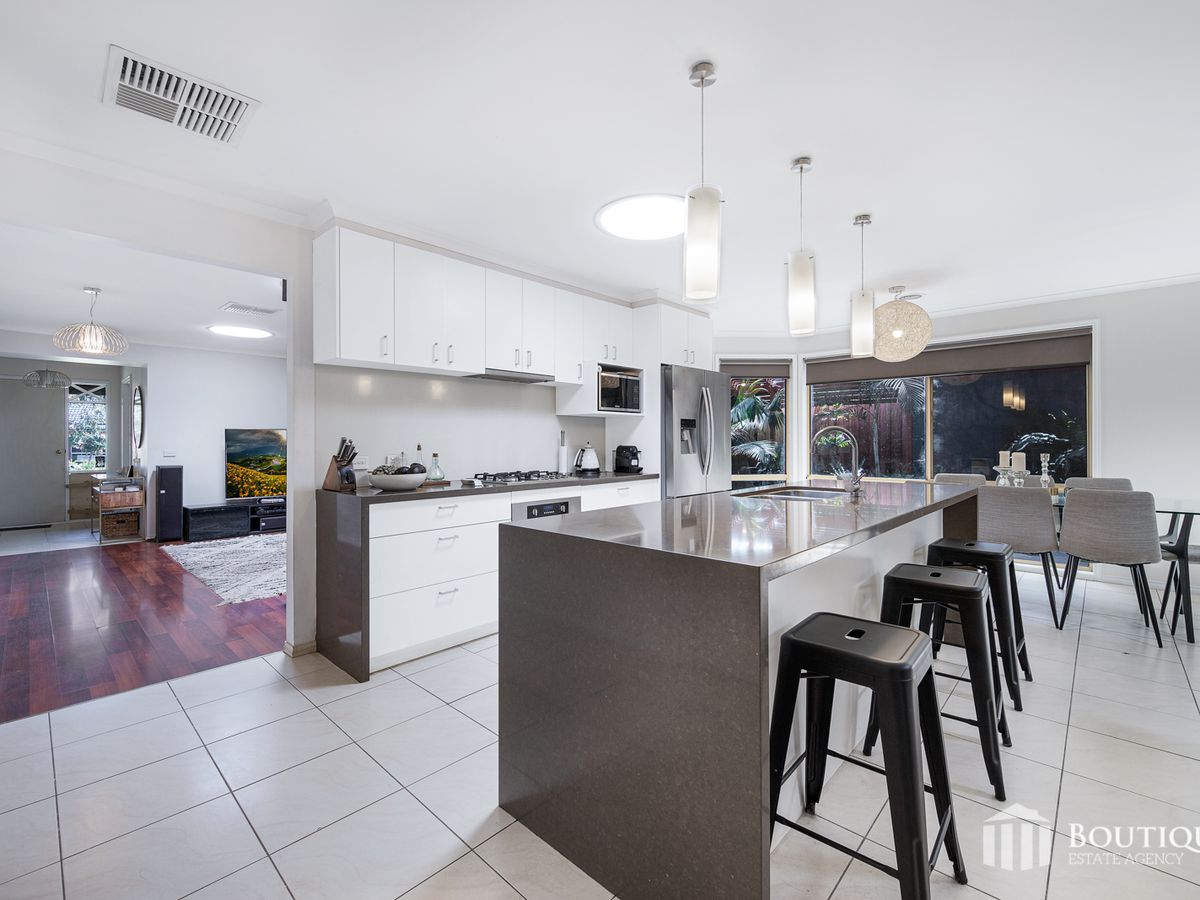 11 Cilento Crescent, Lynbrook
