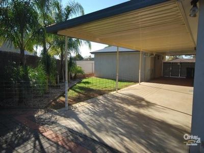 13 Howard Ave, Dubbo