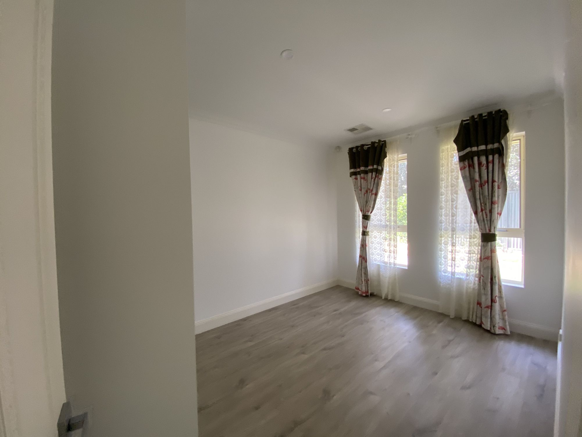 13 Sandford Street, Kensington Gardens