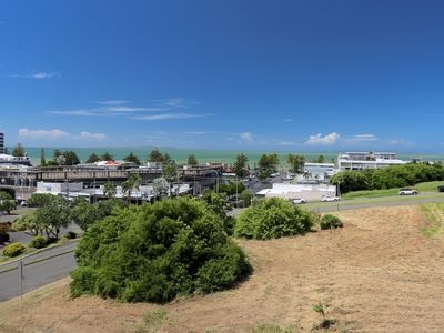 2 / 24 Queen Street, Yeppoon