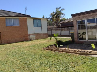 12 Woodlands Drive, Barrack Heights