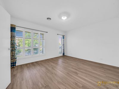 5 Swiss Way, Manor Lakes