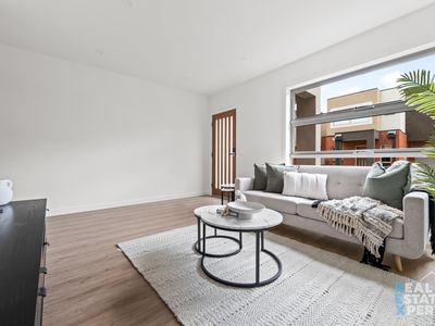 8 Tiger Way, Officer