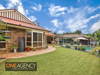 42 Glasshouse Cr, Forest Lake
