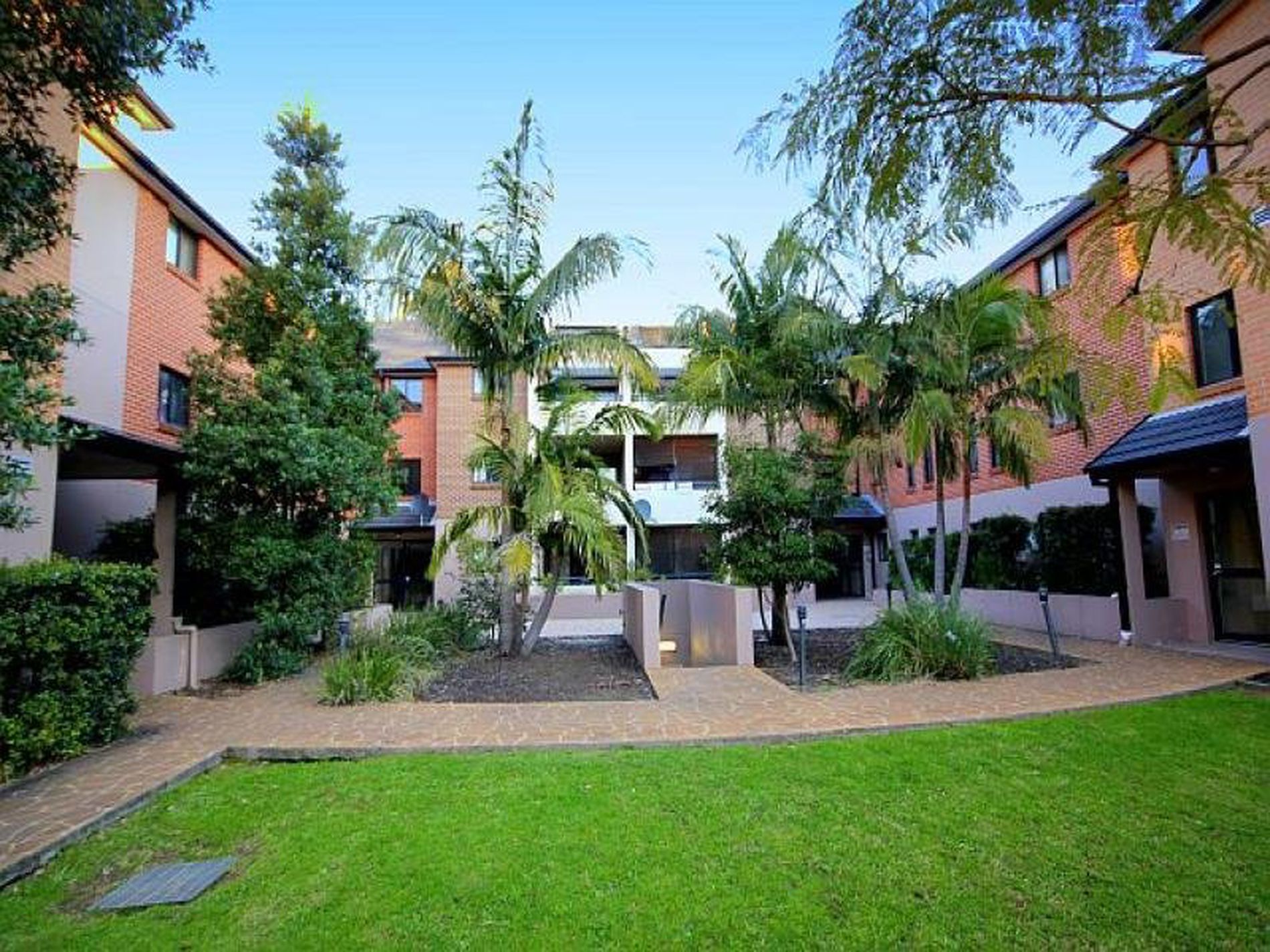 13 / 38-42 Meredith Street, Bankstown