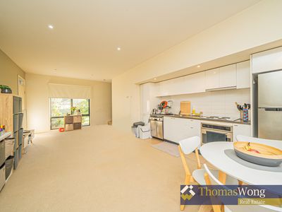 21D Browns Road, Clayton