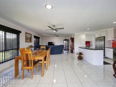 14 Whipbird Ct, Woodgate