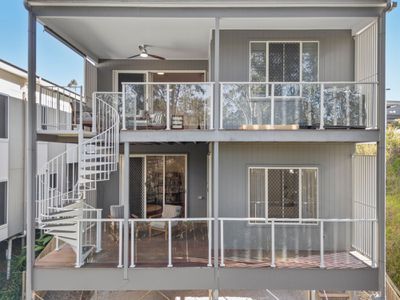 19 / 44 Scoparia Drive, Brookwater