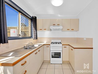 16 / 12 Bergin Street, Booval